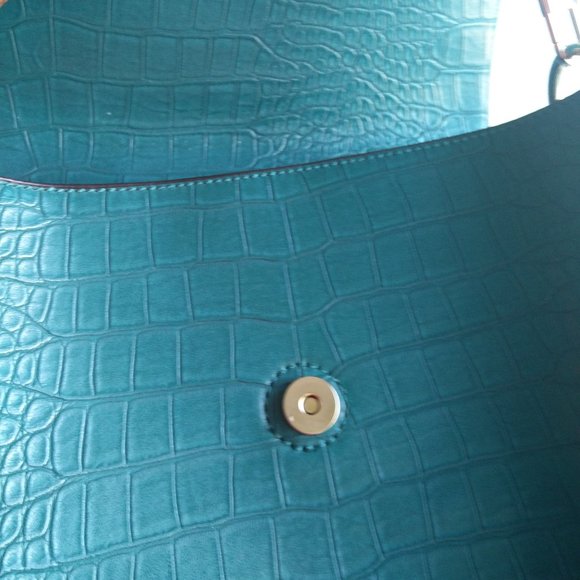 Guess Green Bag - Picture 4 of 12